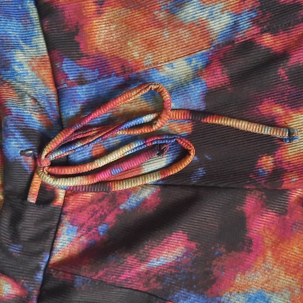 Lularoe Jessuca Tie-Dye Women's Shorts - Picture 2 of 2